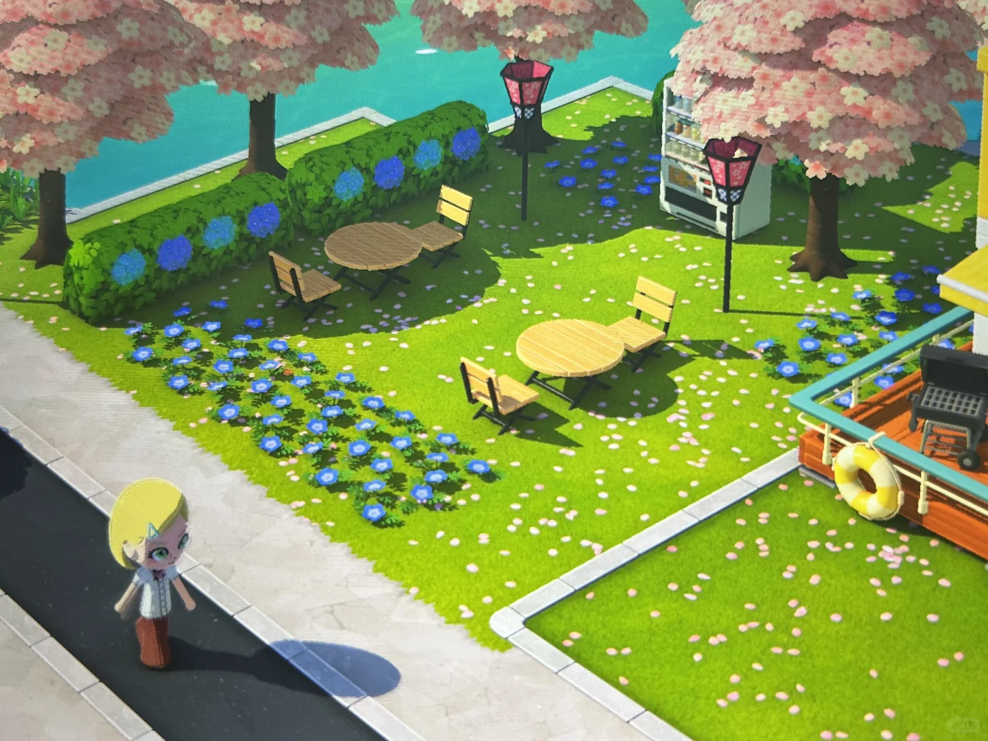 Spring Island and Summer Island Designs — Tomodachi Life DIY pattern (image 2)